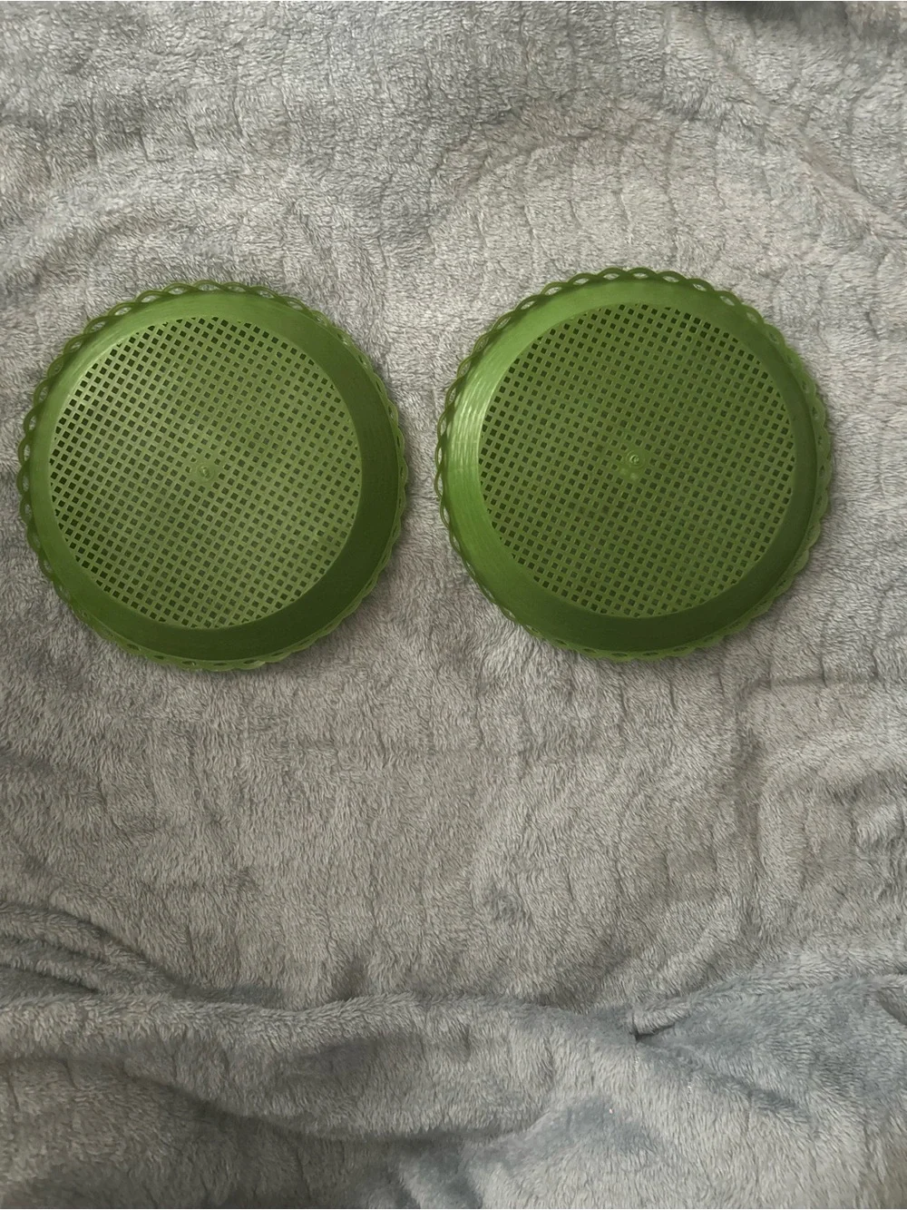 Set of 11 - Vintage 70s Plastic Paper Plate Baskets - Red, Yellow, White & Green